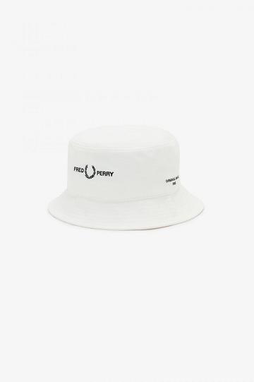 Czapki Fred Perry Branded Twill Bucket Damskie Białe | PL 1838GSOL